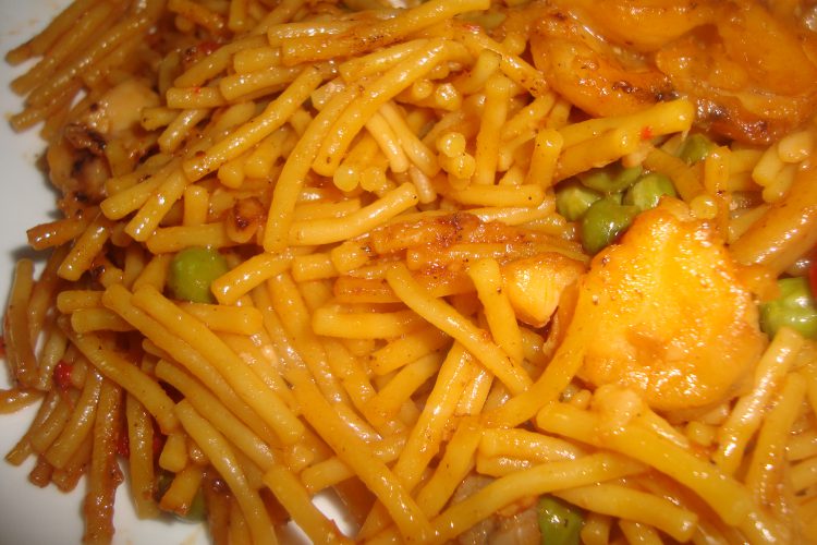 Fideuá con calamares